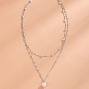 Gold dainty layered pearl necklace